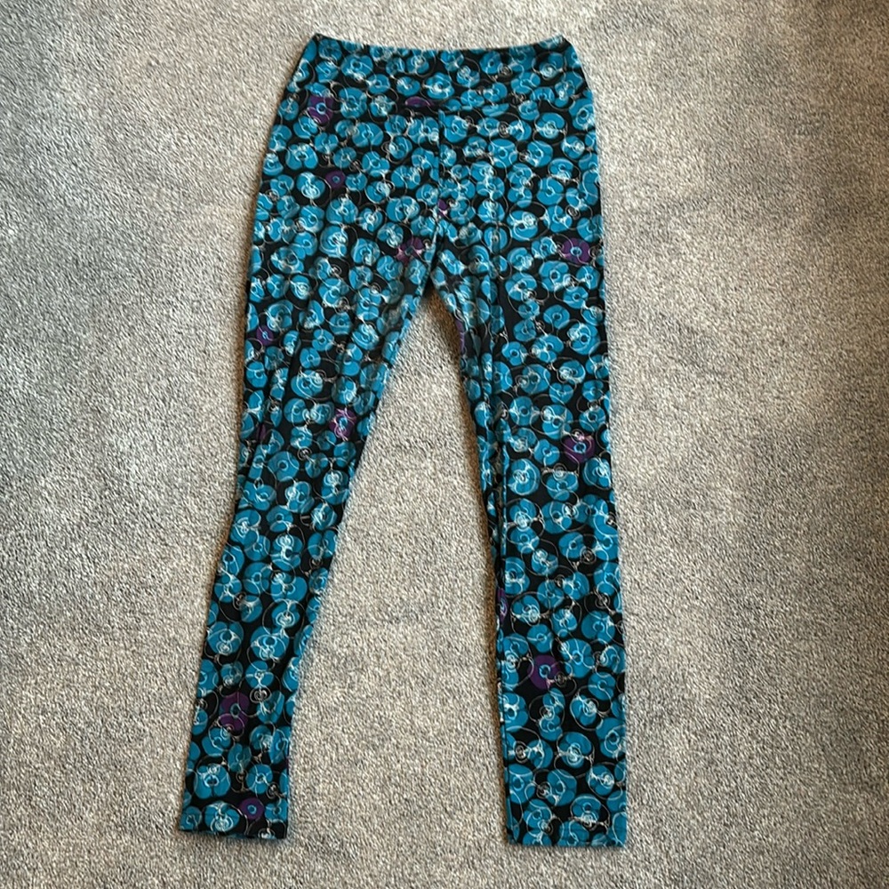 Lularoe apple leggings